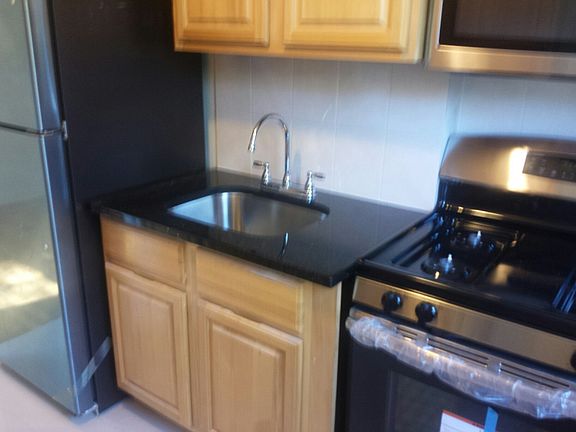 4th image of 19658 67th Avenue # Fl 2nd