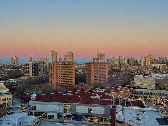 2nd image of 841 W Blackhawk St #1503