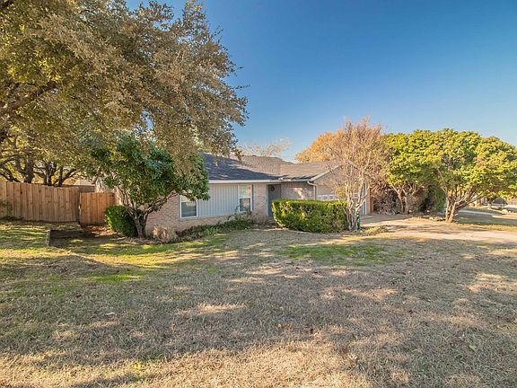 4th image of 732 Panay Way Dr