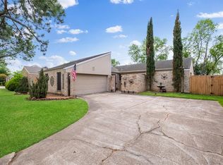 9523 W Airport Blvd, Houston, TX 77031