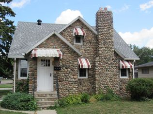 824 N Lloyd St, Aberdeen, SD 57401