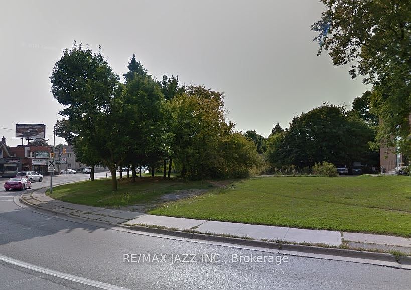 2nd image of 0 Fairbanks St