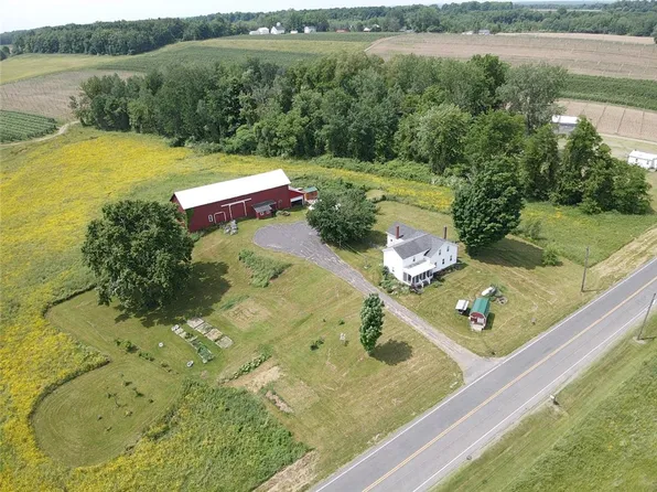 10744 Lummisville Rd, Wolcott, NY 14590