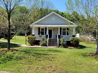 38 Chestnut St, Startex, SC 29377