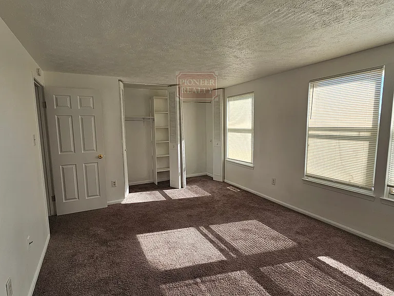 4944 Farrell Ct — Photo 21