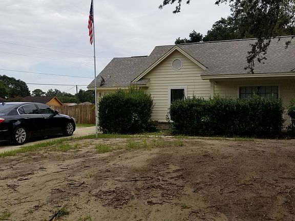 2nd image of 10601 Fair Pine Dr
