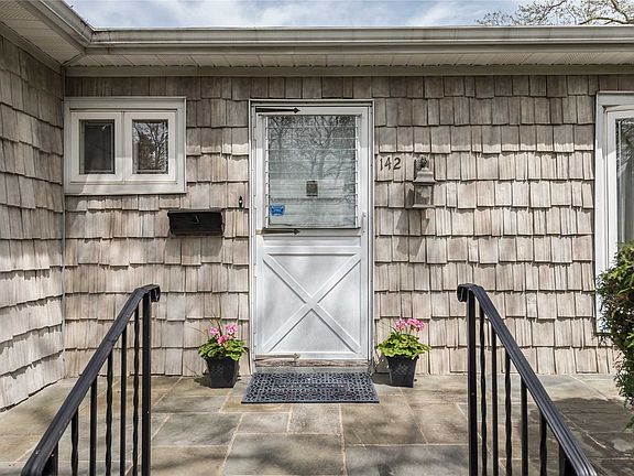 2nd image of 142 Claudy Ln