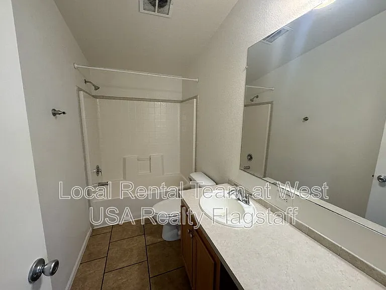 405 W Phoenix Ave #1 — Photo 14