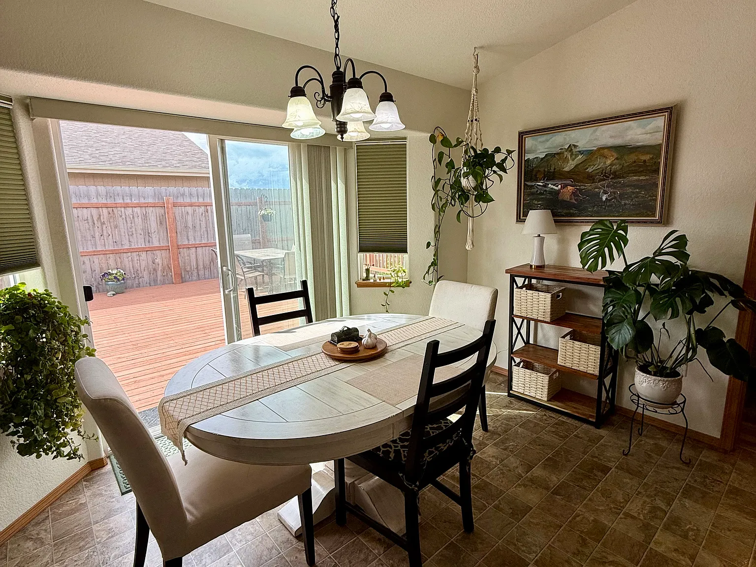 3 bed, 1375 sqft, $2,800 — Photo 3