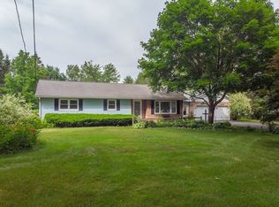 4 Pitcherville Rd, Hubbardston, MA 01452