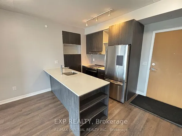 2520 Eglinton Ave W, Mississauga, ON