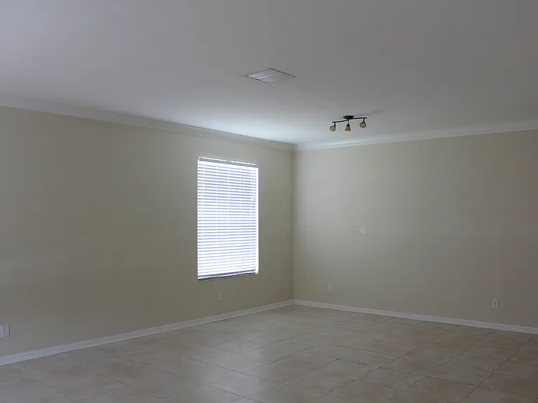 5916 Plummer Slade Ct — Photo 9