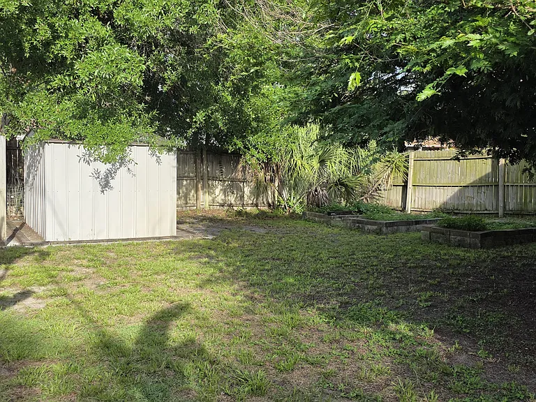 901 Briarwood Ave — Photo 30