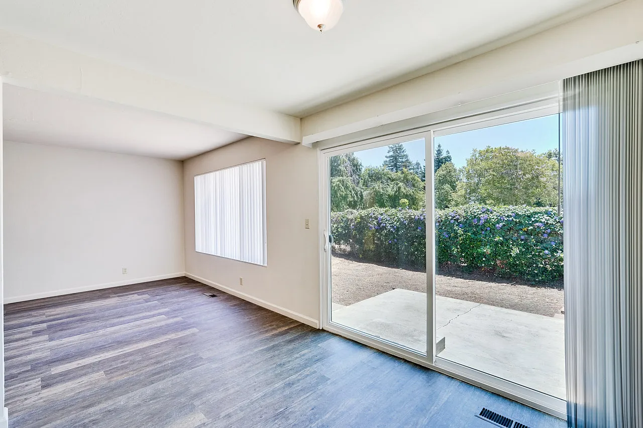 2 bed, 1050 sqft, $2,750 — Photo 4