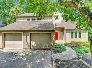 33 Highmount Ave, Warren, NJ 07059