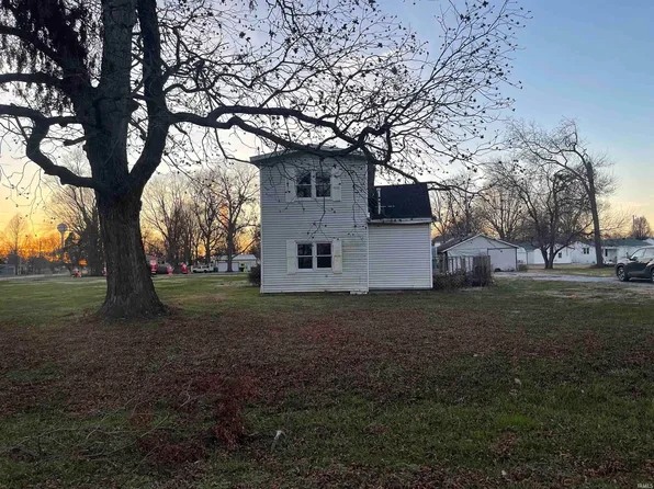 212 E Sycamore St, Grandview, IN 47615