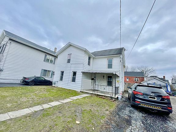 Large Front Yard, Porch, Security Cameras, and driveway