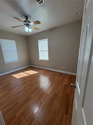 519 Fairmont St — Photo 10
