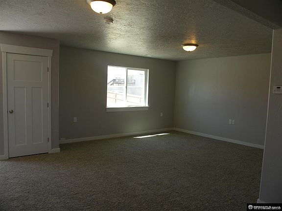 3rd image of 700 Shoshone Ave Unit 60