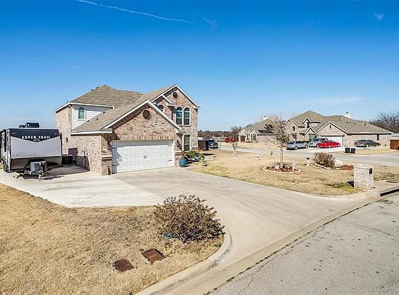 5th image of 3748 Dutch Iris Ln