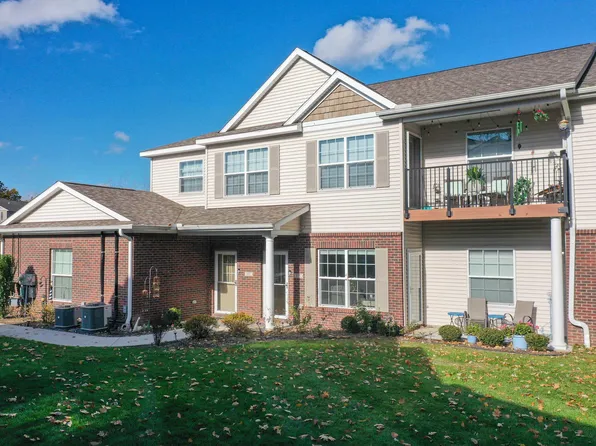 895 Watercress Ln, Fenton, MI 48430