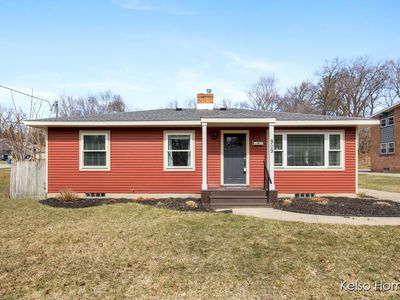 909 Carrier Creek Blvd NE, Grand Rapids, MI, 49503
