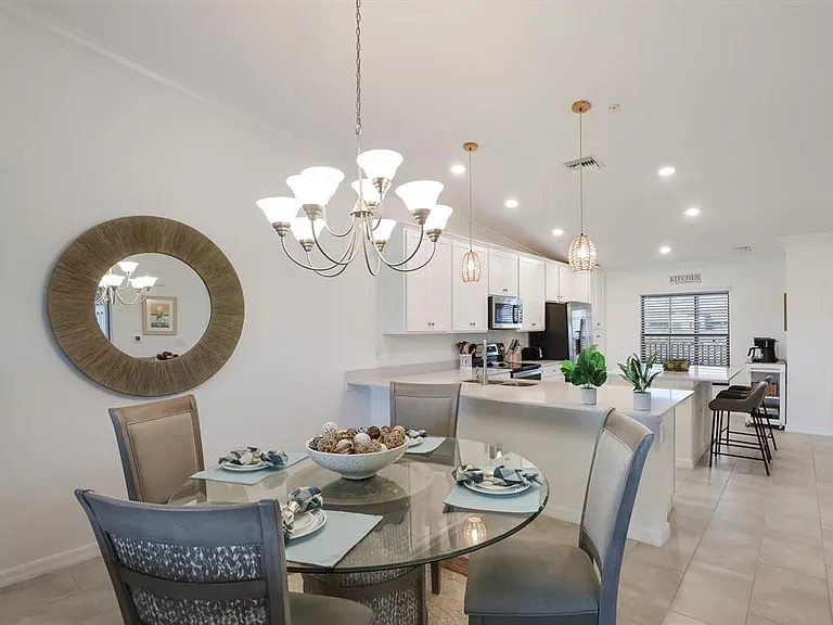 5721 Palmer Cir #201 — Photo 12