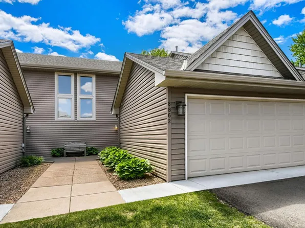 8862 Cottonwood Ln N, Maple Grove, MN 55369