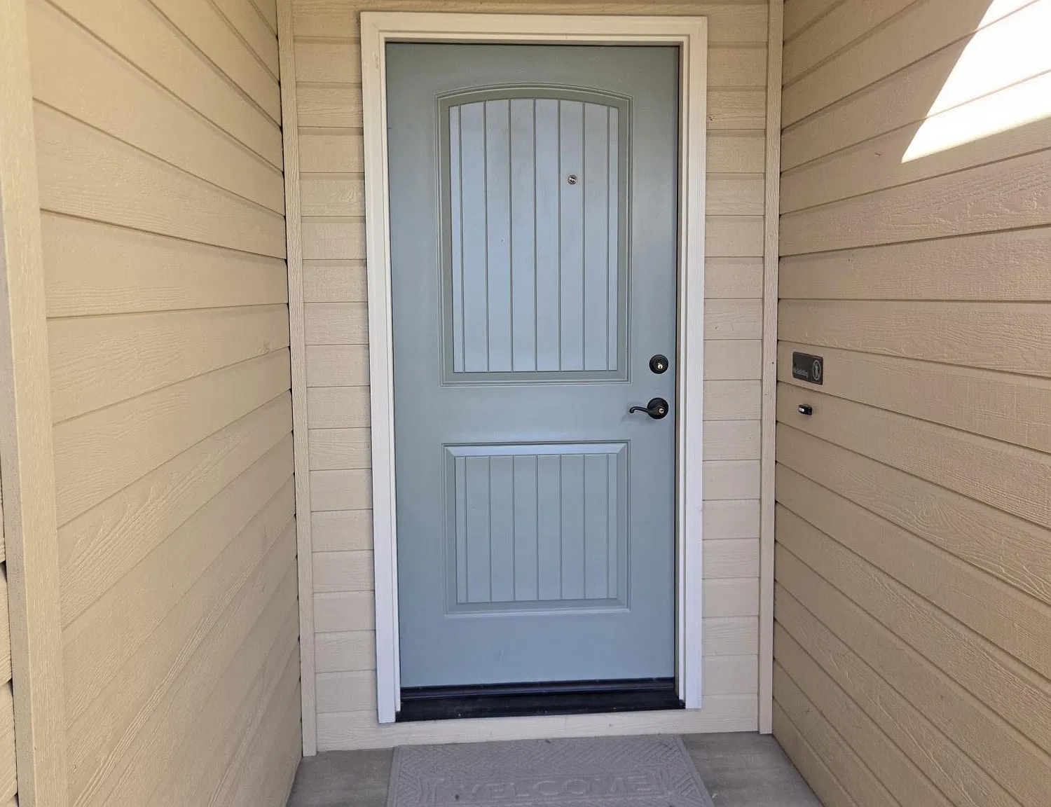 3 bed, 1270 sqft, $2,200 — Photo 3