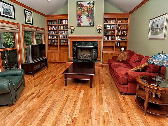 5th image of 5015 Riverview Dr SE