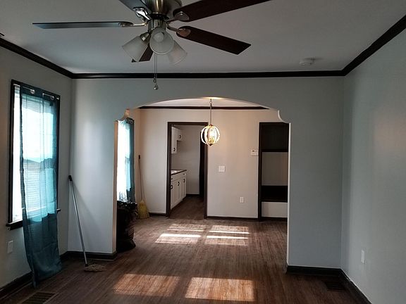 5th image of 1425 22nd Ave