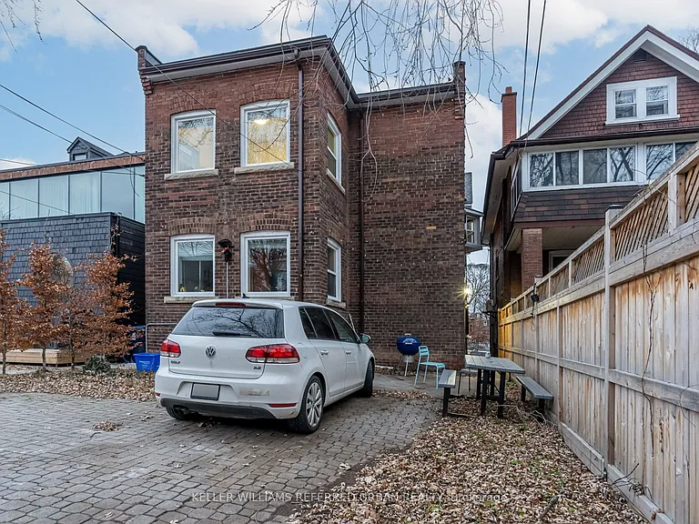 222 Rusholme Rd #UPPER — Photo 36