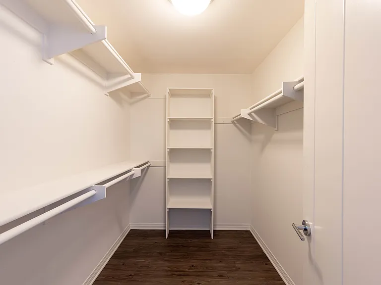 Legacy Apartments — Photo 13