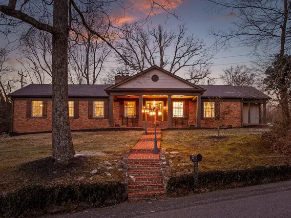 122 Fleetwood Dr, Lookout Mountain, TN 37350