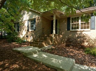 1802 Foxhollow Rd, Greensboro, NC 27410