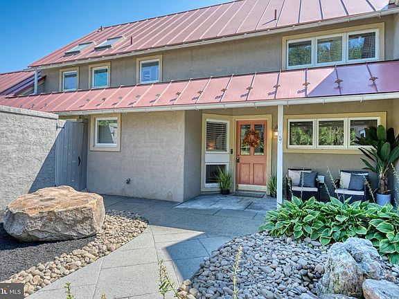 2nd image of 30 Paddock Dr