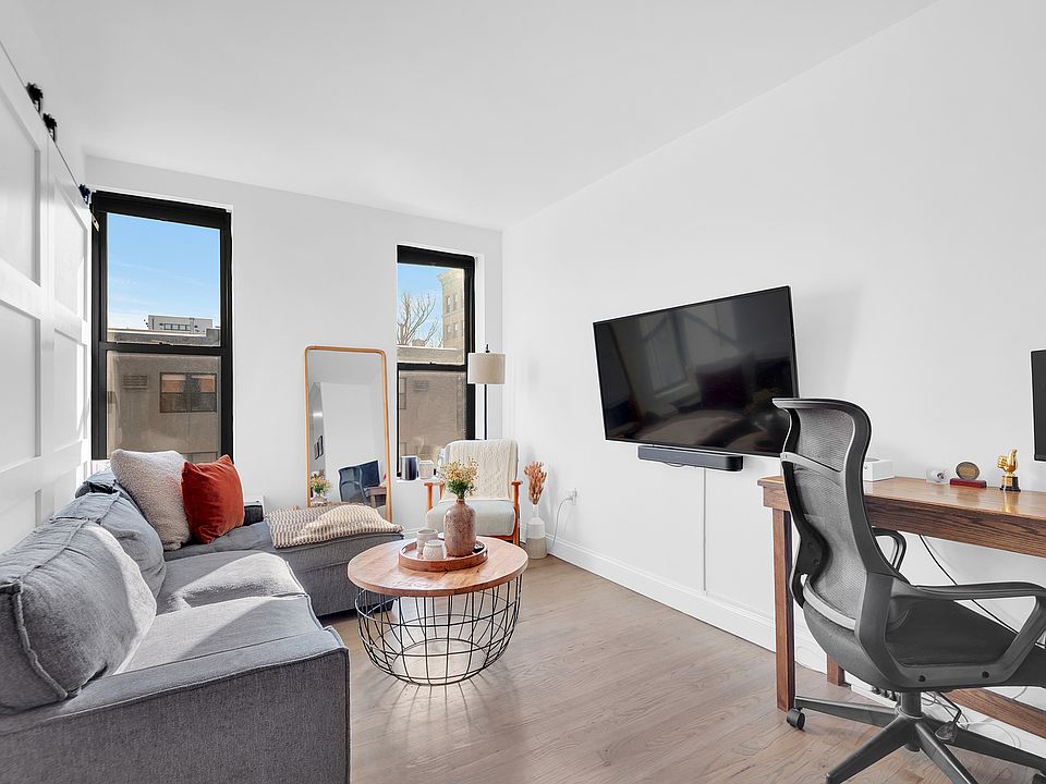 1st image of 162 Smith St APT 3F