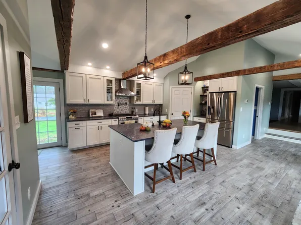 18 EAST Road, Cornish, NH 03745