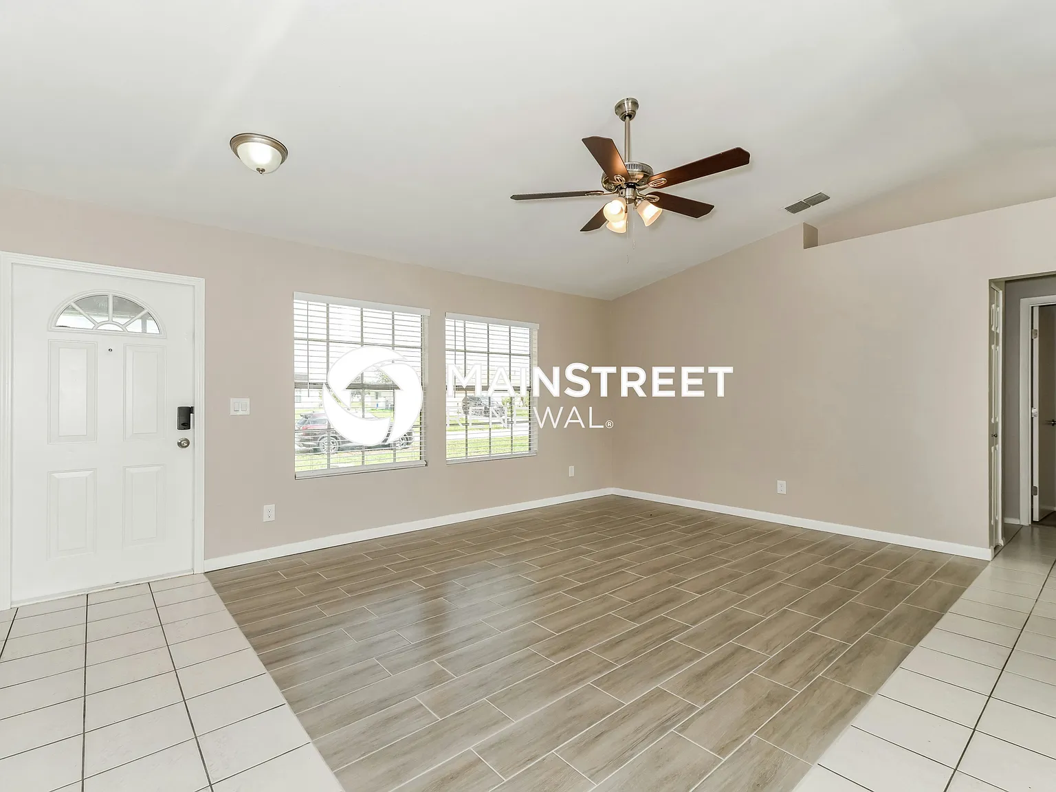2621 NW 3RD PL — Photo 3