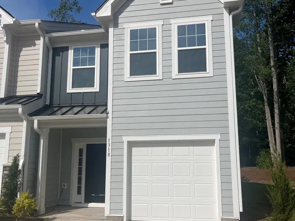 1318 Hammond Dr, Mebane, NC 27302