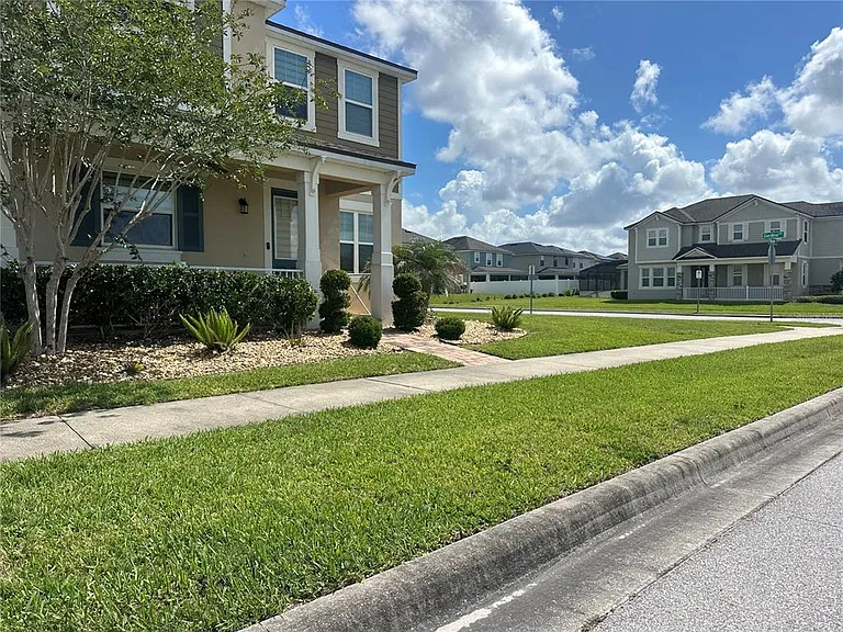 2791 Rapollo Dr — Photo 2
