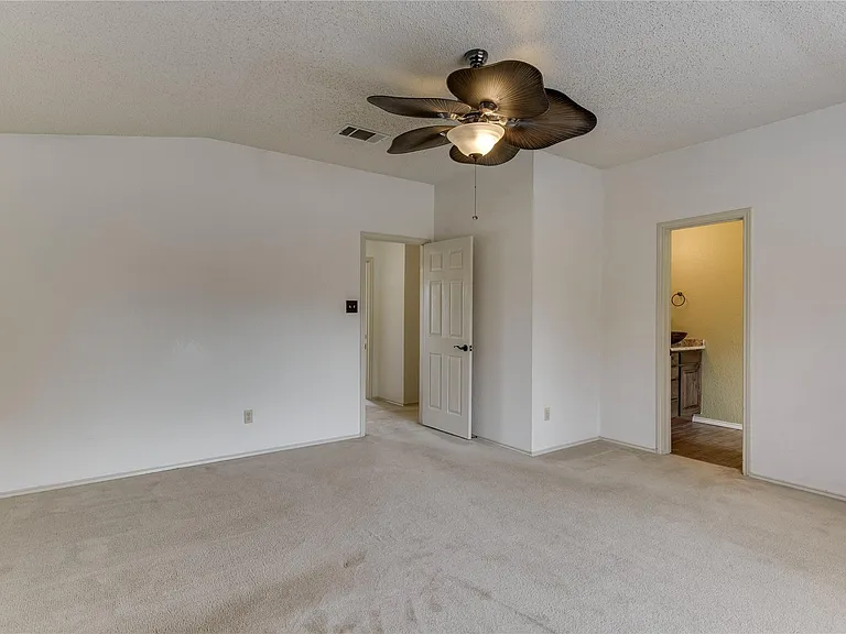 13210 Marrero Dr — Photo 20