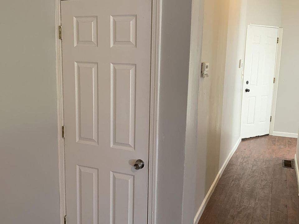 1st image of 3920 California Ave Unit B