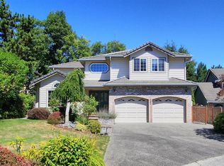 3010 NE 195th Ct, Lake Forest Park, WA 98155