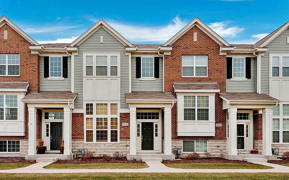 1st image of 2642 Dunraven Ave