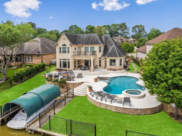 273 Blue Heron Dr, Montgomery, TX 77316