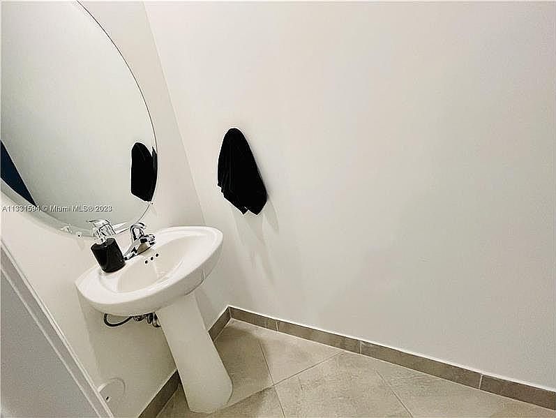 1st image of 2832 SW 17th Ave #2832
