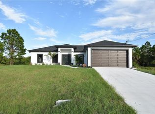 349 Naples Ave S, Lehigh Acres, FL 33974