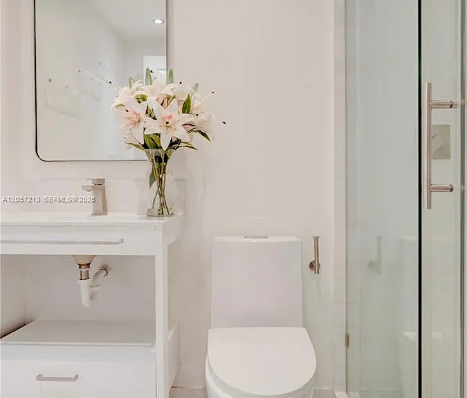 1550 Drexel Ave #101 — Photo 4