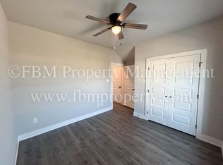 928 Cooksey Ct #B, Grandview, TX 76050